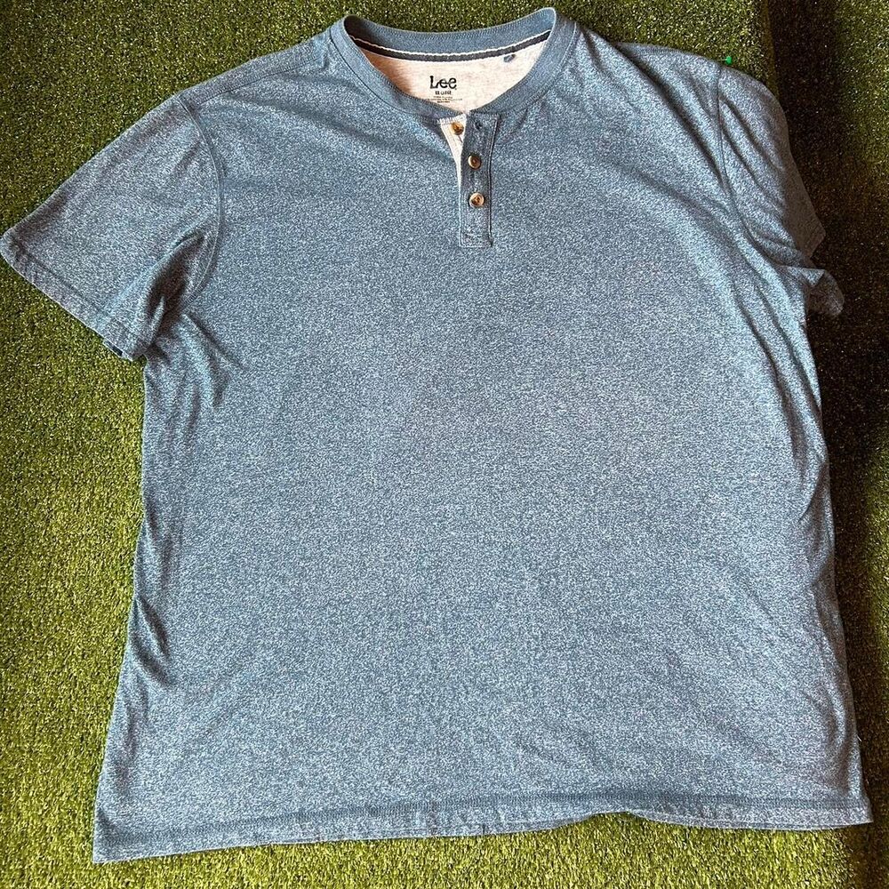 Lee Men's Blue T-shirt